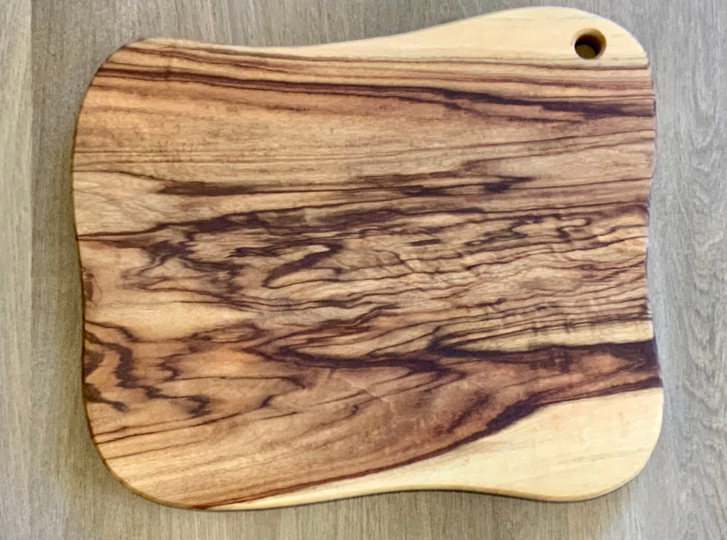 #I20 Camphor Laurel Chopping or Charcuterie Board